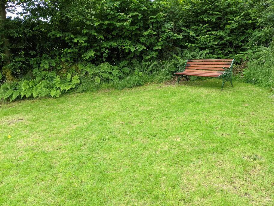 Tranquil 1 Bedroom Cottage 15 Mins Drive To Sea Mydroilin Екстер'єр фото