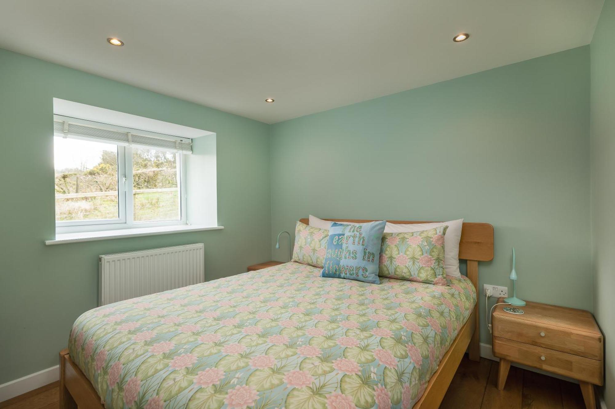 Tranquil 1 Bedroom Cottage 15 Mins Drive To Sea Mydroilin Екстер'єр фото